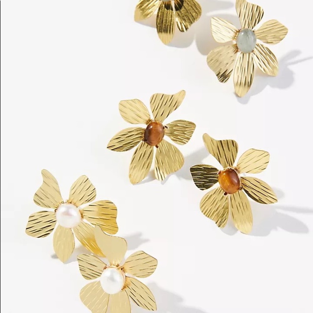 NWT Anthropologie Bold Botanical Earrings in Pearl or Blue